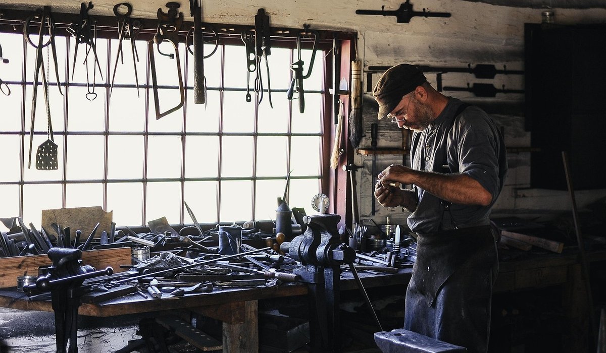 Choosing Protective Clothing for Hot Metal Work